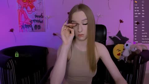 doll_vey online show from 8, 4, 2026