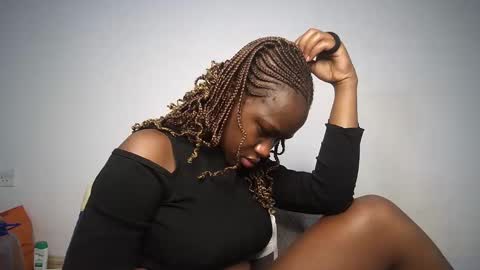 dollberry online show from 28, 1, 2025