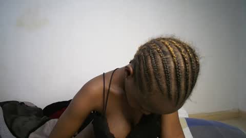 dollberry online show from 23, 2, 2025