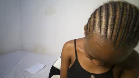 dollberry online show from 6, 3, 2025