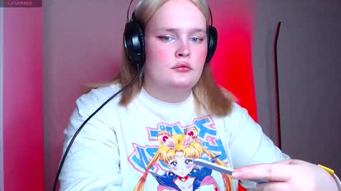 Miss Rose online show from 28, 10, 2025