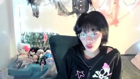 mina online show from 14, 10, 2025