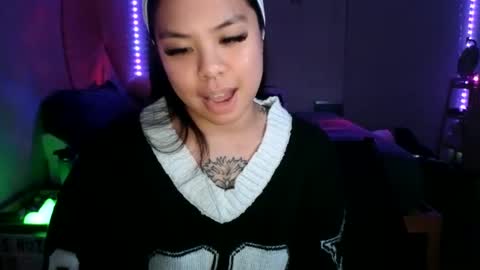 DOLLLFACE online show from 18, 1, 2025