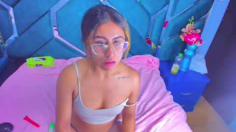 dollyjuicy1 online show from 22, 12, 2024