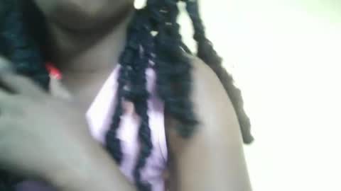 Snapshot of dollzues chatting on 23, 11, 2025 dollzues online show from 23, 11, 2025