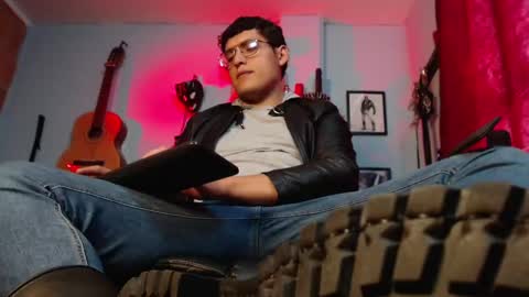 Diego Castell online show from 18, 9, 2025