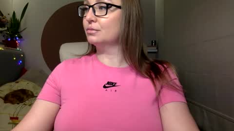 DOM MUMMY online show from 19, 1, 2026