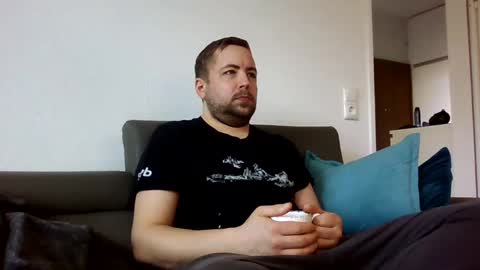 dombio_12 online show from 23, 2, 2025