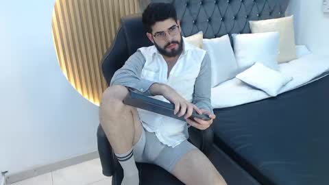 Snapshot of domboy_ chatting on 23, 5, 2026 domboy online show from 23, 5, 2026