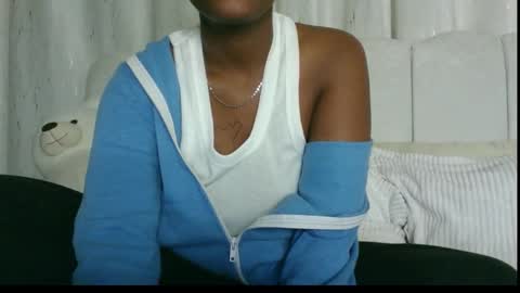 Snapshot of domecesy chatting on 14, 9, 2025 Amarie noels online show from 14, 9, 2025