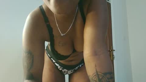 Snapshot of domecesy chatting on 7, 10, 2025 Amarie noels online show from 7, 10, 2025