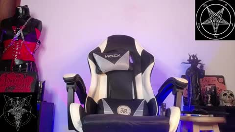 Snapshot of domina_lilith chatting on 26, 11, 2025 Lilith online show from 26, 11, 2025