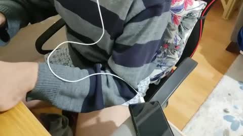 dominantboy77 online show from 1, 2, 2025