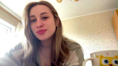 Mia online show from 8, 4, 2026