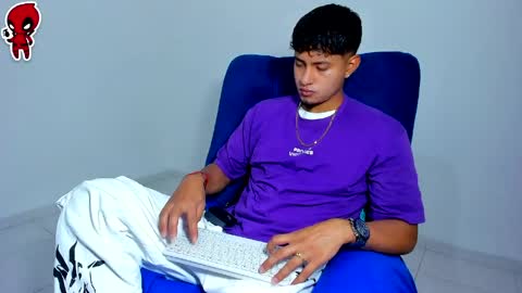  Dominic  online show from 24, 4, 2026