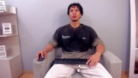 Dominick Star online show from 28, 11, 2025