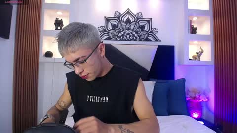 Snapshot of dominik_blake chatting on 28, 4, 2026 Dominik online show from 28, 4, 2026