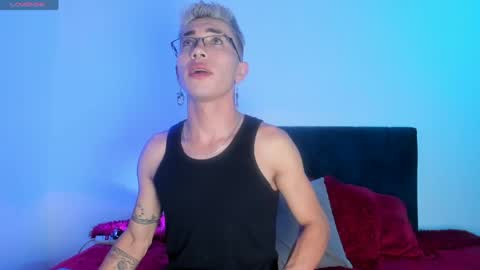 Snapshot of dominik_blake chatting on 2, 5, 2026 Dominik online show from 2, 5, 2026