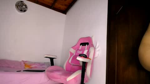   online show from 4, 4, 2026