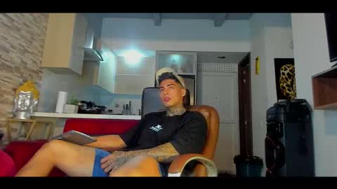 Only fans Ronnie col---InstaRonniecolleman  online show from 27, 10, 2025