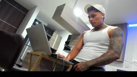 Only fans Ronnie col---InstaRonniecolleman  online show from 30, 3, 2026