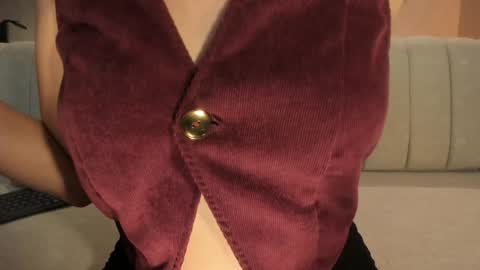 Snapshot of dominiquevega_ chatting on 11, 1, 2025 Dominique online show from 11, 1, 2025