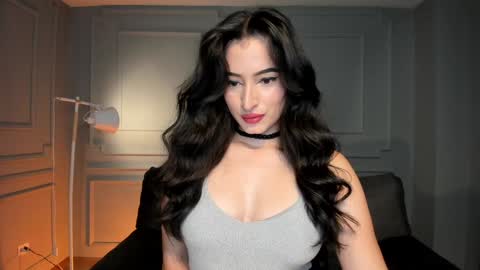 Snapshot of dominiquevega_ chatting on 13, 1, 2025 Dominique online show from 13, 1, 2025