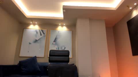 Snapshot of dominiquevega_ chatting on 9, 3, 2025 Dominique online show from 9, 3, 2025