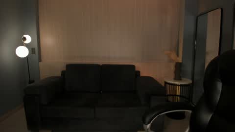 Dominique online show from 5, 7, 2026