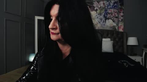 Snapshot of dommelisa chatting on 21, 10, 2025 Dom Melisa online show from 21, 10, 2025