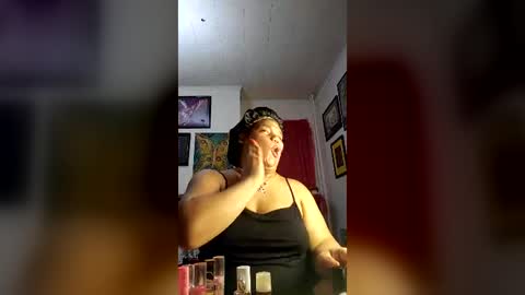 Snapshot of domtstopgal chatting on 21, 6, 2026 domtstopgal online show from 21, 6, 2026