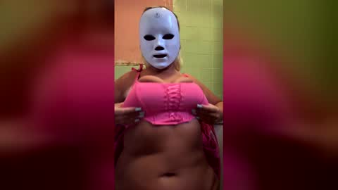don996882242 online show from 19, 5, 2026