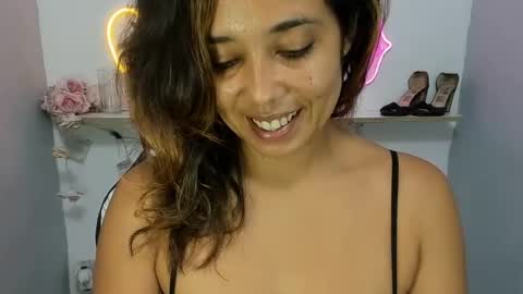 dona_tella online show from 29, 7, 2026