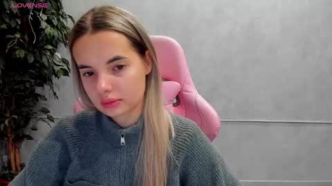 Snapshot of donnaaa_evans chatting on 11, 3, 2025 Donna On GMT2 Mon-Fri 3-9 AM online show from 11, 3, 2025