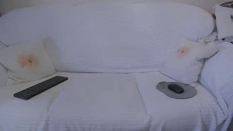 Snapshot of donnadoll4u chatting on 13, 11, 2025 Erica online show from 13, 11, 2025