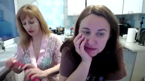 Tatiana 43 curvy sexy body and Joanna redhead 39 years online show from 9, 12, 2024