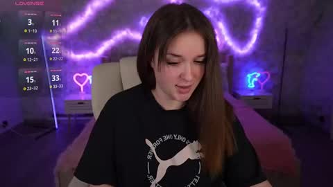 Snapshot of donnalust chatting on 5, 3, 2025 DONNA online show from 5, 3, 2025