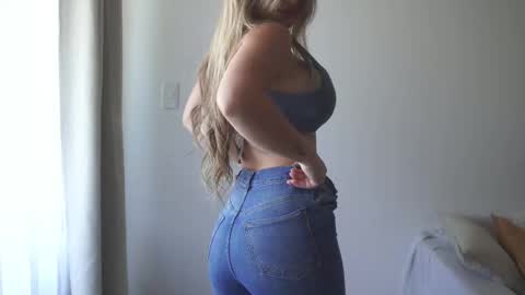 Donatella online show from 9, 10, 2025