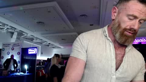 Donny online show from 1, 2, 2025