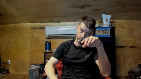 Snapshot of dontfeedthetrolls chatting on 14, 1, 2026 dontfeedthetrolls online show from 14, 1, 2026