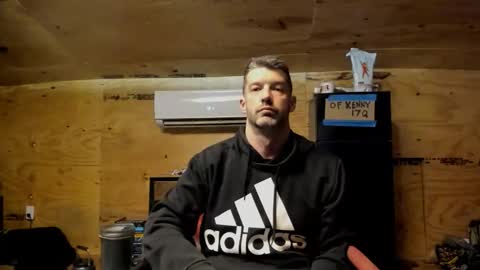 Snapshot of dontfeedthetrolls chatting on 15, 1, 2026 dontfeedthetrolls online show from 15, 1, 2026