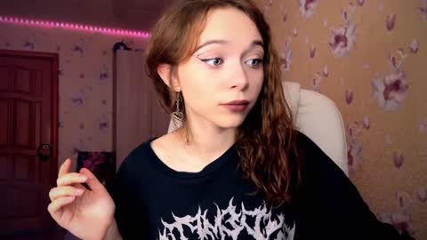 Nicole online show from 19, 1, 2025