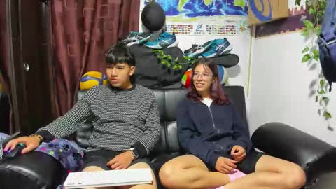 Snapshot of donuts_dd chatting on 30, 9, 2025 Donuts DD online show from 30, 9, 2025