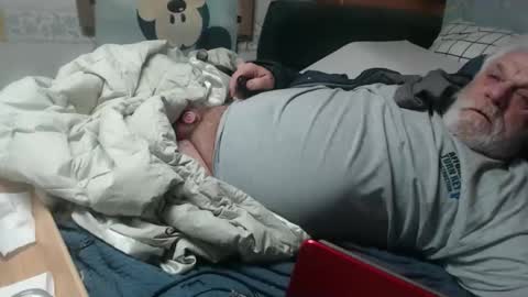 cummingdoouug online show from 14, 1, 2026