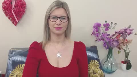 Snapshot of doreenkiss chatting on 7, 3, 2025 DoreenSexy online show from 7, 3, 2025