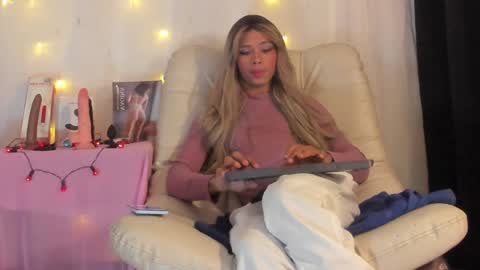 Nicolle online show from 13, 12, 2024