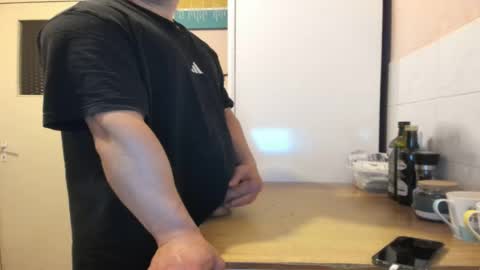 menu  below online show from 31, 5, 2026