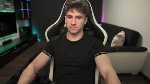 Dorian Reyes online show from 6, 2, 2025