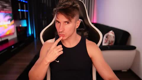 Dorian Reyes online show from 3, 10, 2025