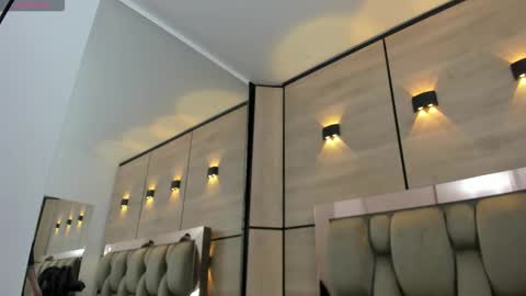  DOROTHY online show from 21, 12, 2025